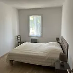 Apartment T3 Cosy Avec Jardin A Deux Pas Du Centre De Meschers, Garage Et Animaux Admis - Fr-1-738-1 *