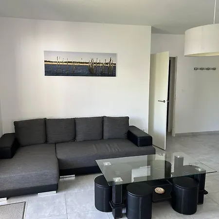 Apartmán T3 Cosy Avec Jardin A Deux Pas Du Centre De Meschers, Garage Et Animaux Admis - Fr-1-738-1