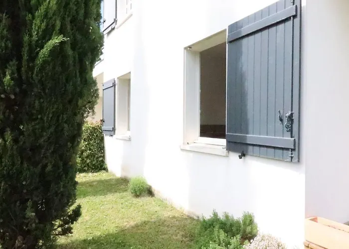 T3 Cosy Avec Jardin A Deux Pas Du Centre De Meschers, Garage Et Animaux Admis - Fr-1-738-1 *