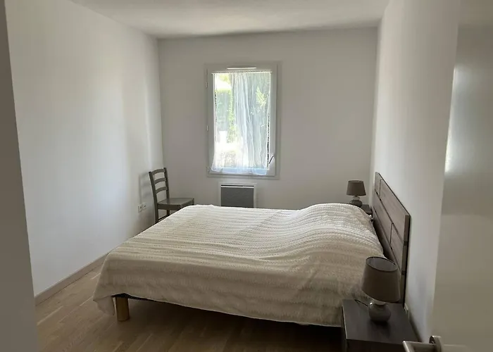 Apartamento T3 Cosy Avec Jardin A Deux Pas Du Centre De Meschers, Garage Et Animaux Admis - Fr-1-738-1 *
